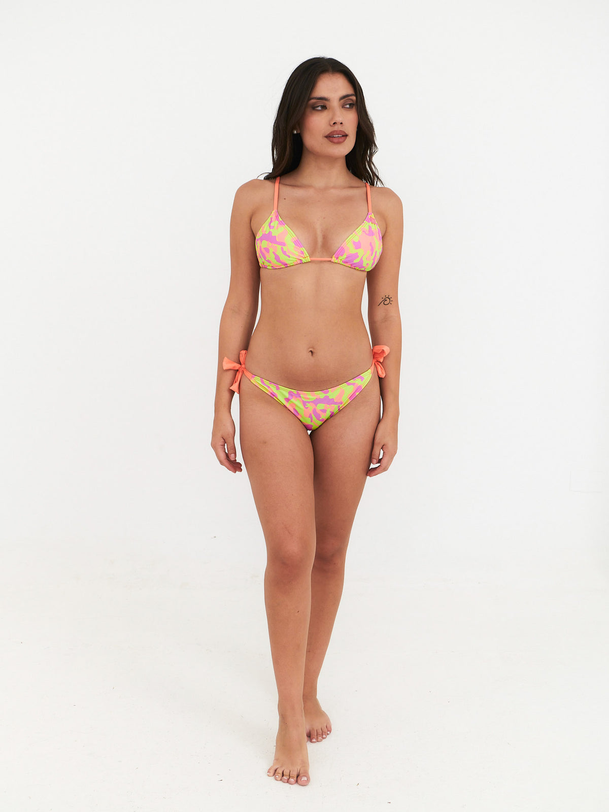 Bottom de Bikini Daikiri Mujer Calzón Amarras Militar Amarillo Flúor Protección UV50+ Cuarta
