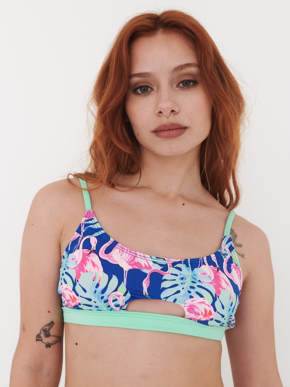 Top de Bikini Daikiri Mujer Deportivo Soporte Flamencos Azul Flúor Protección UV50+ Principal