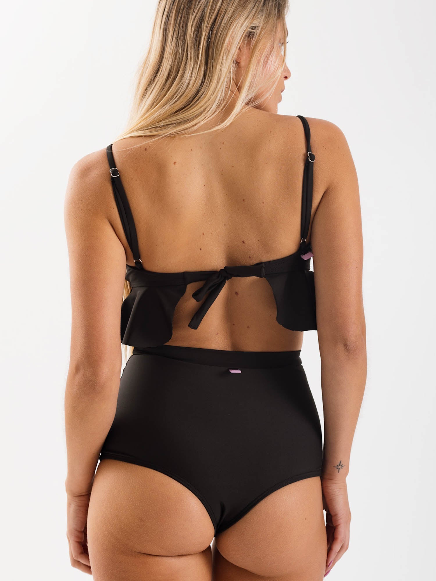 Daikiri Bikini Mujer Negro Liso Triángulo Extra Confort Protección UV 50+ Detras