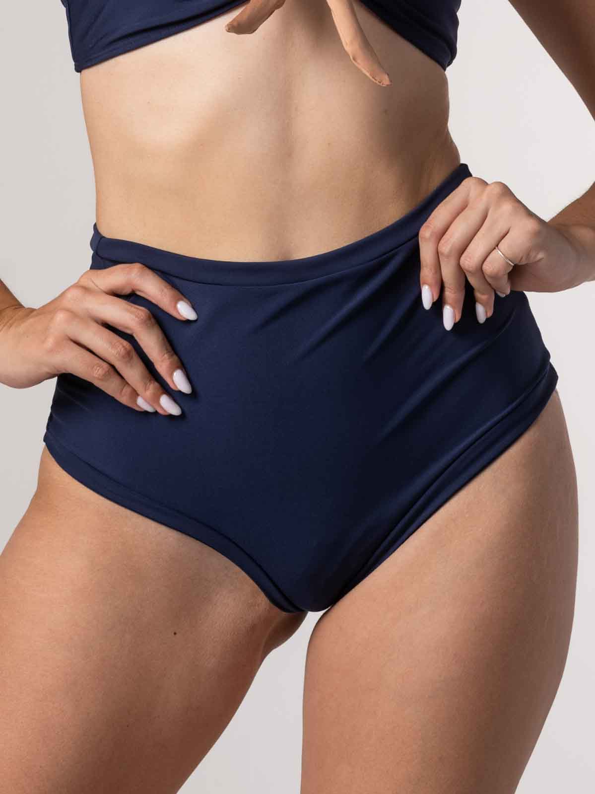 Bottom de Bikini Daikiri Mujer Calzón Tiro Alto Sin Elasticos Azul Marino Protección UV50+ Principal