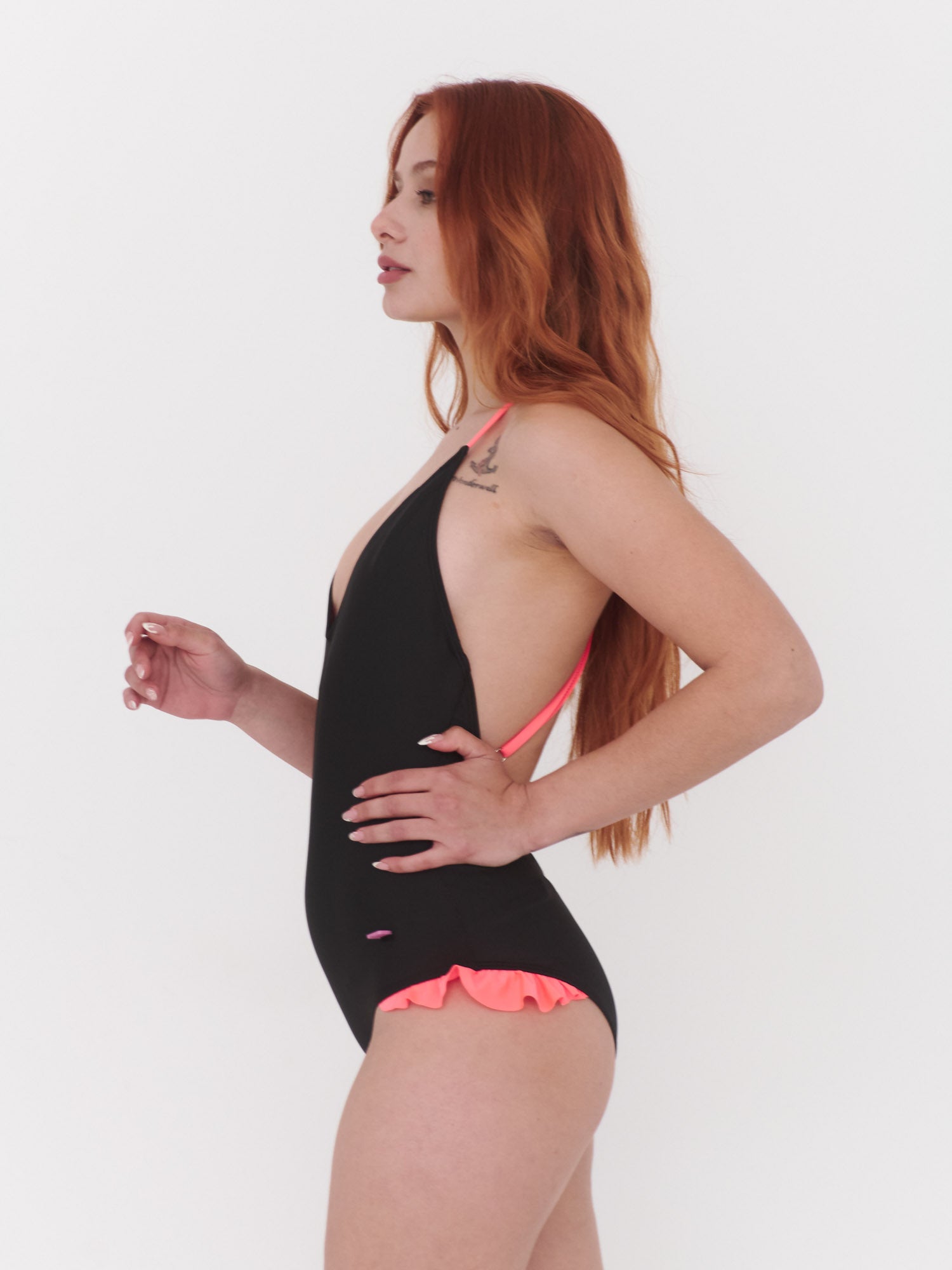 Traje de Baño Daikiri Mujer Espalda Rebajada Vuelos Negro Protección UV50+ Tercera