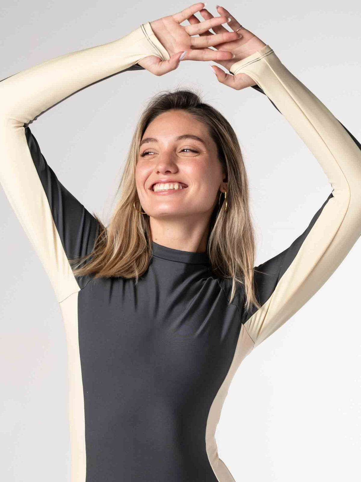 Traje de Baño Surf Daikiri Mujer Manga Larga Cierre Trasero Gris Grafito Crema Protección UV50+ General