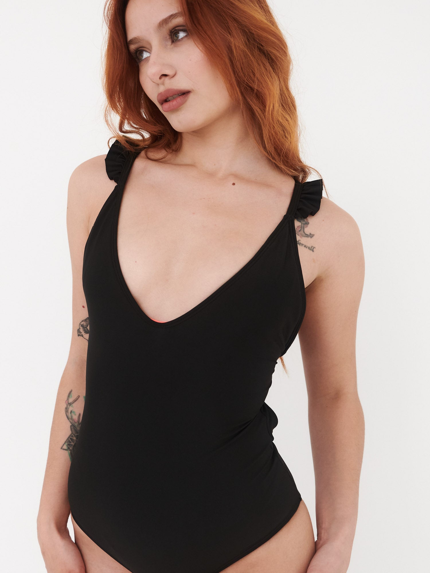 Traje de Baño Daikiri Mujer Vuelos Hombros Negro Protección UV50+ Delante