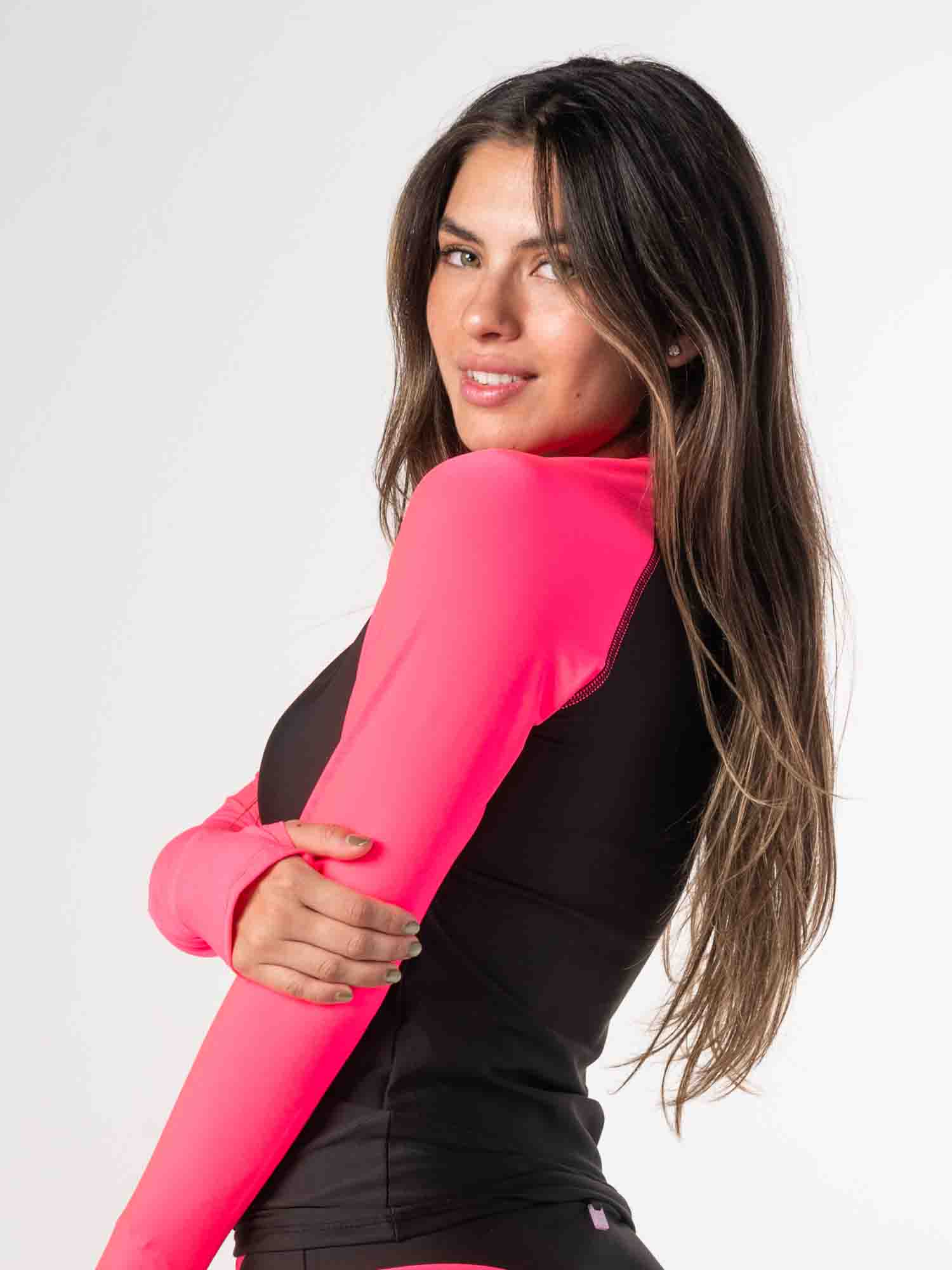 Polera Surf Daikiri Mujer Manga Larga Negro Rosado Fucsia Fluor Protección UV50+ Detras