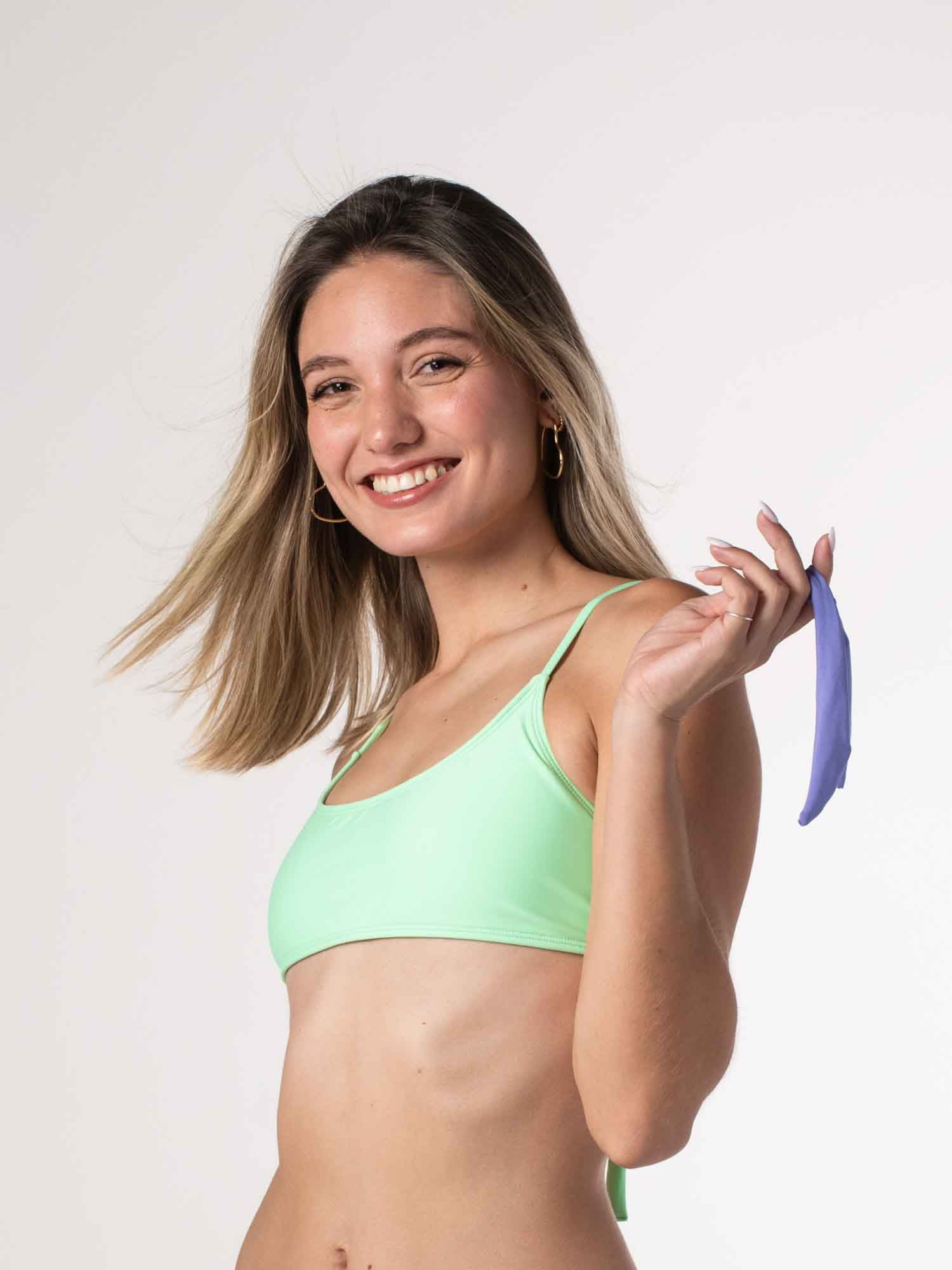 Top de Bikini Daikiri Mujer Deportivo con Lazo Verde Menta Violeta Azulado Protección UV50+ Detras