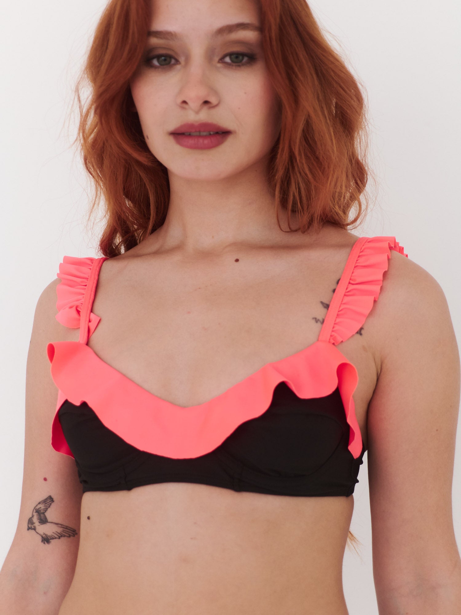 Top de Bikini Daikiri Mujer Horma Vuelos Negro Protección UV50+ Delante