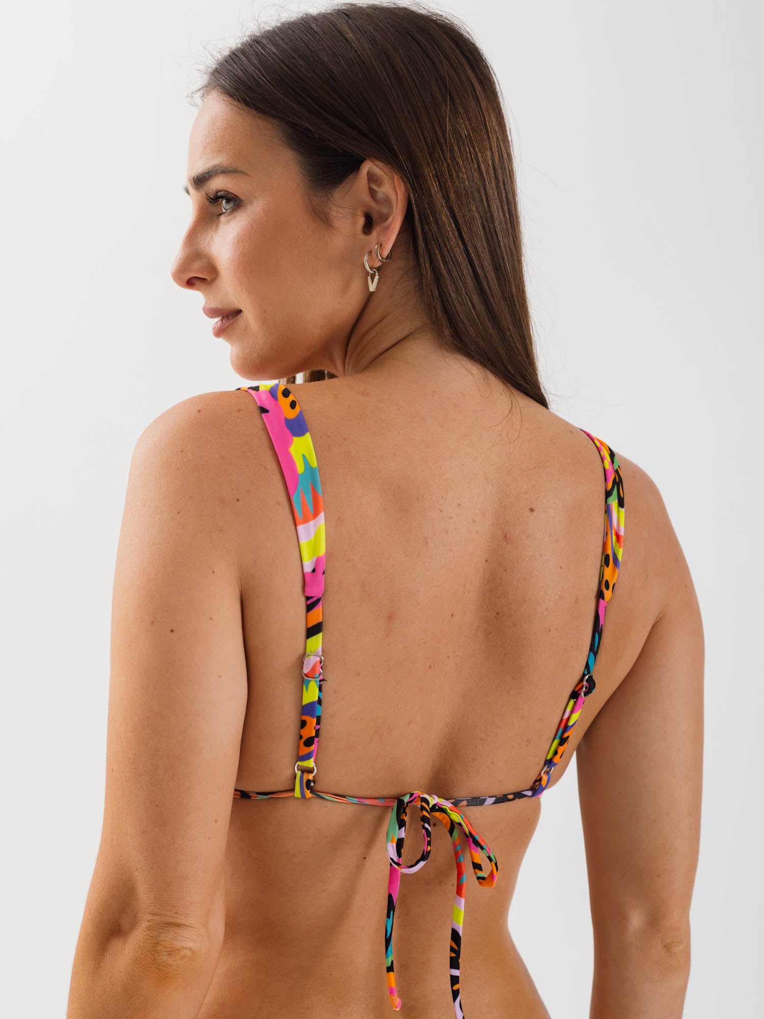 Top de Bikini Daikiri Mujer Triángulo Ancho Flores Negro Flúor Protección UV50+ Detras